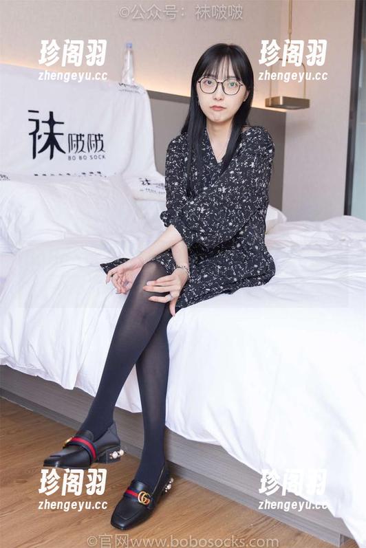 BoBoSocks袜啵啵 - 稚予的灰丝花絮：不需要圣光的图集也能帅到掉渣！