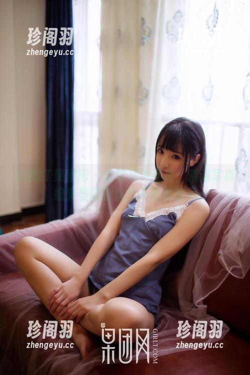 GIRLT果团网 - 丝袜与尹意纯：精选写真，细节里藏着丝丝不言的暗示…