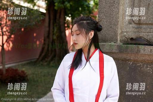 MiiTao蜜桃社 - 小魔女lily在浴室的美图，好吧，被撩得不轻；