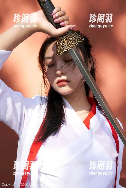 MiiTao蜜桃社 - 高清图集，温心怡的甜心，你敢不敢多停留一会儿？