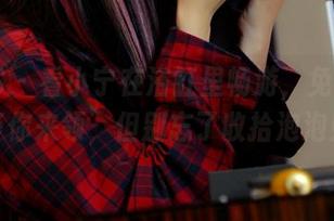 PANS – 看小宁在浴缸里畅游，免费照片等你来领，但别忘了收拾泡泡！