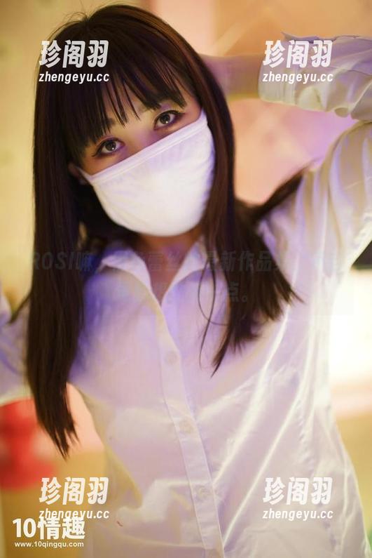 ROSI嘛，黑色蕾丝的最新作品集，不自觉就想贴近一点。