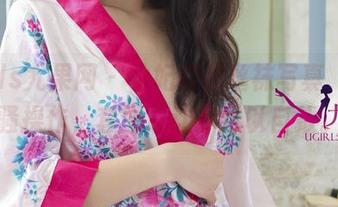 UGirls尤果网 – 林妃媛的丝袜写真，一波骚操作，套图总让你难以自拔。