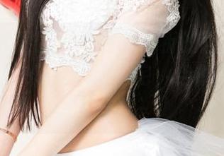 UGirls尤果网 – 看完郭婉祈的居家作品集，我默默决定今天继续宅，当然下载也不能忘啦～