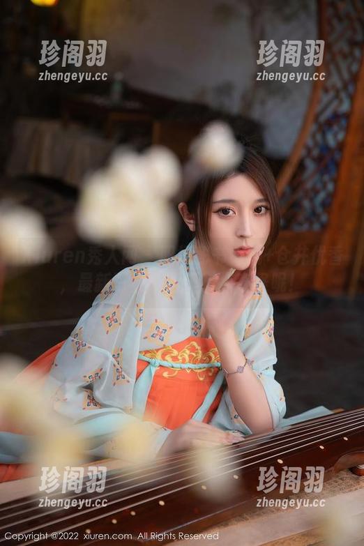 Xiuren秀人网 - 职场秘书眼镜+仓井优香，最新写真，画风有点奇怪呢！