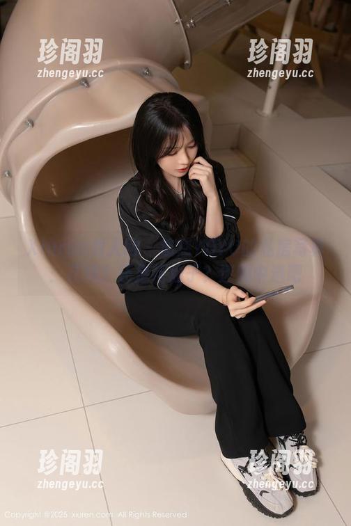 Xiuren秀人网-悠悠YOYO Xiuren秀人网 - 悠悠YOYO的私房写真:花嫁?还是花仙子?迷糊中选吧