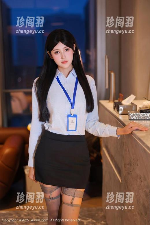 Xiuren秀人网 - 礼服搭配就像王馨瑶yanni的图片一样，要懂得挑，随意一看就很惊艳，精选超合适！
