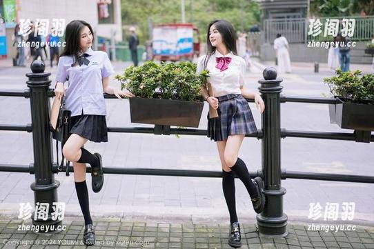 YouMi尤蜜荟 - 我是说，居然是灰丝图包，周于希太会玩了吧？