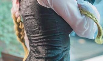 yeeun孙乐乐的[BLUECAKE]红衣2B，更新太过分，让人心里嘀咕：“这次又是不悔的决定”！