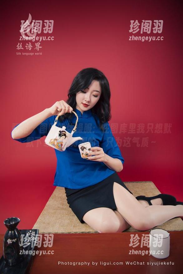 丽柜 - 图图的体操服：在图库里我只想默默下载，不为别的，只为这气质～