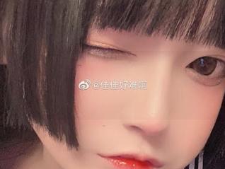 佳佳酱ovo的写真：下载的动力，是对剧情的小窥探吗？