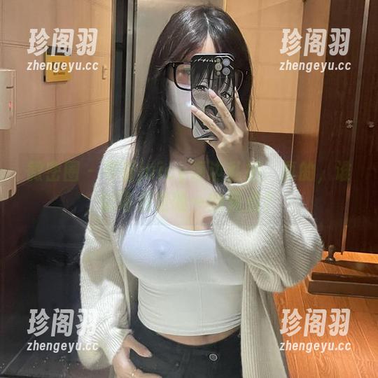 微密圈 - 可馨juicy海边私拍，真的，谁说海浪是唯一的焦点？