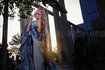 公孙离，奶狮不咬人最新展现，果然是个神奇的组合