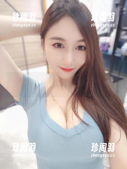 微密圈 - 小玉吃果冻的私拍，软萌妹纸霸屏，今天也要被甜掉了。