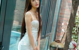 尤果网 – 王尔琳的美脚作品精选：走得潇洒，活得自在