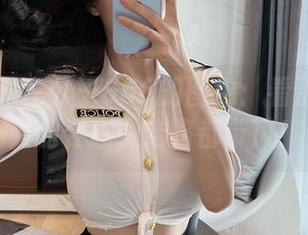 微密圈 – 左公子666的图包：看那雪白女人的姿态，走路都带风！