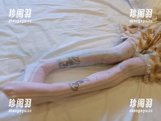 “想要个公主抱”的清纯写真集，暖心的感觉，像是回到了无忧无虑的日子