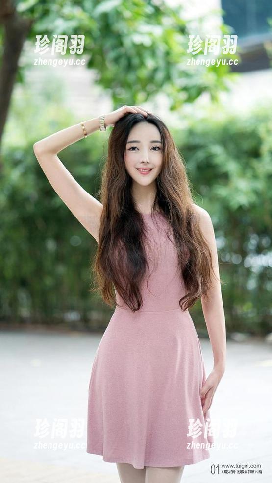 推女郎 - 看何何夕的自拍，心情莫名好，栩栩如生的美图作品。