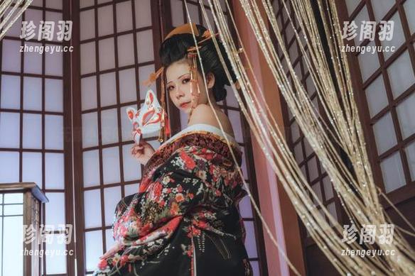 无颜小天使wy的毛衣写真：一种不言而喻的亲密感