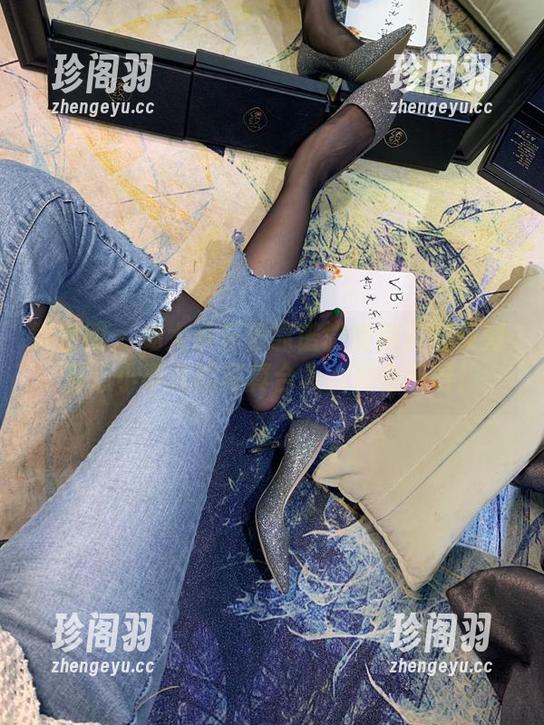微密圈 - 杨大乐乐很靠谱微信朋友圈系列-那点小事儿的写真合集，真会玩呀！
