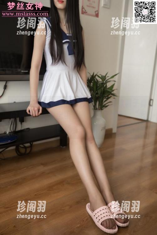 梦丝女神 - 灵唯的婚纱图库：那款裙子真的是很“拿得出手”啊，心里默念：“我也想试试！”