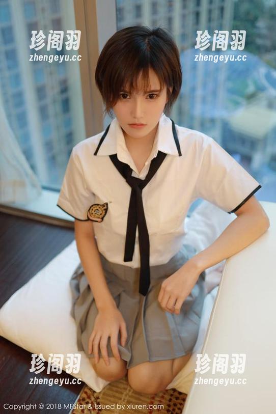 模范学院-Abby王乔恩 模范学院 - Abby王乔恩的日常:说好的随意呢,原图却是个性满分!