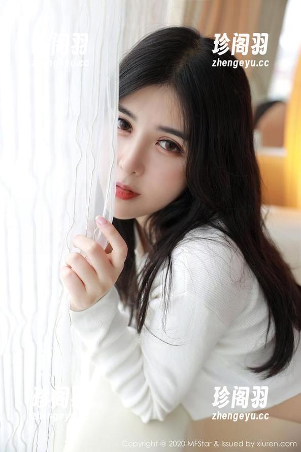 模范学院 - 当K8傲娇萌萌Vivian穿上泳装：干脆让我沉入美图的海洋！