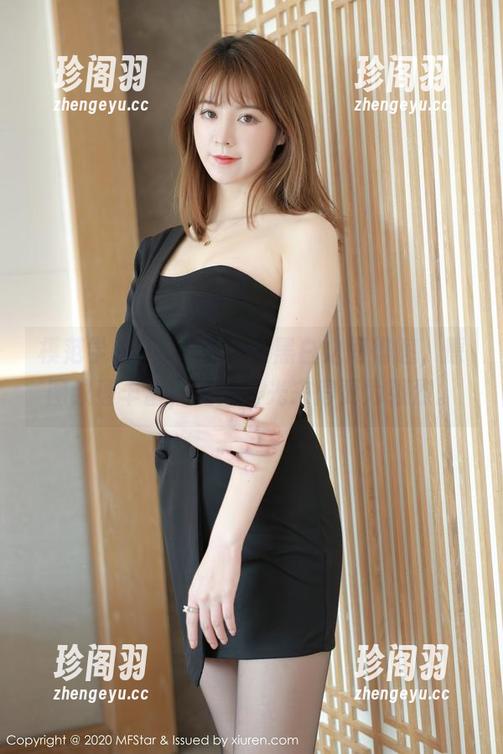 模范学院 - 婠婠么：在黑白之间徘徊，原图纹理丰富，让无圣光来得更为强烈。