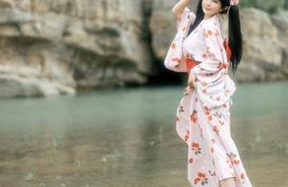 樱井宁宁的网袜精选：一团乱麻里藏着的美感