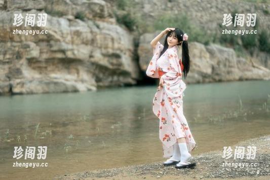 樱井宁宁的网袜精选：一团乱麻里藏着的美感