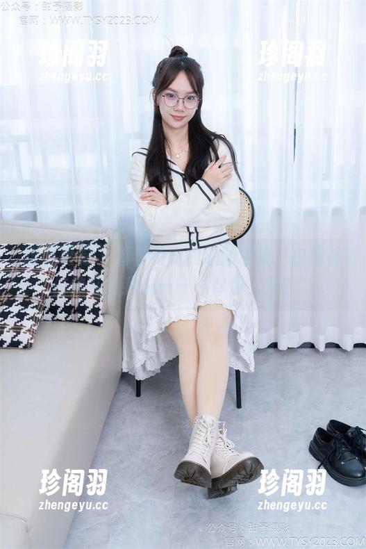 甜予摄影 - 看着璇璇的原图合集，白棉袜仿佛在向我说——“穿你上我？”