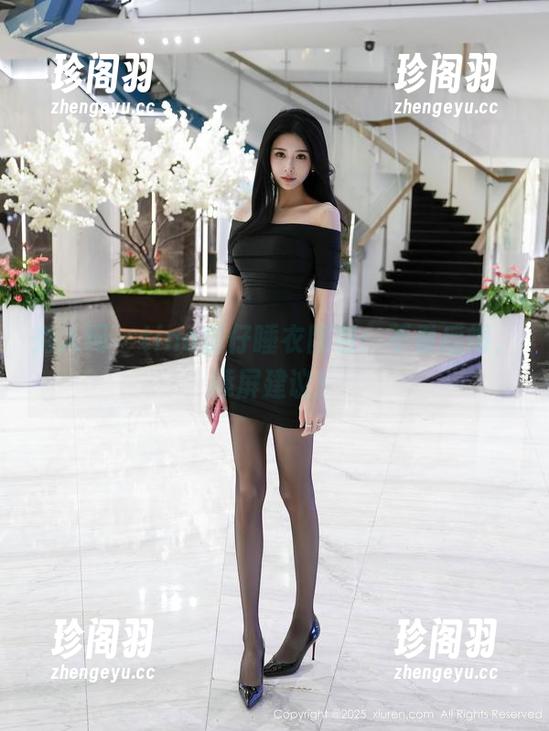 秀人网 - tina甜仔睡衣图包：不看后悔，舔屏建议！