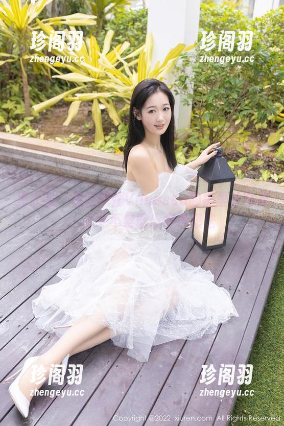 秀人网 - 看完梦娜Vanessa的裤里丝图集，心中不禁冒出好多想法