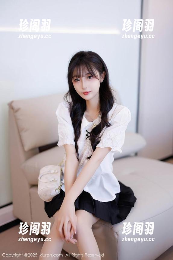 秀人网-甜妮 秀人网 - 无圣光降临,甜妮的女神形象让人有点不敢直视。