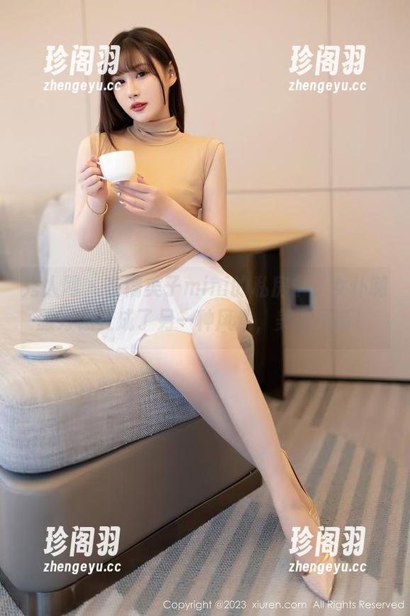 秀人网-糯美子mini 秀人网 - 在糯美子mini的私房中,女仆制服好像变成了另一种风景,美图不断!
