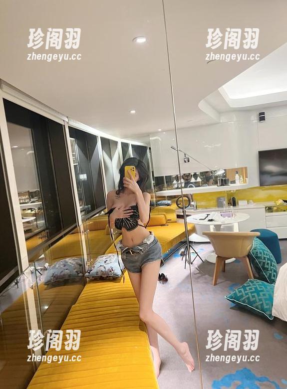 微密圈 - 酒店的角落，葛征的写真，不经意间的眼神交汇
