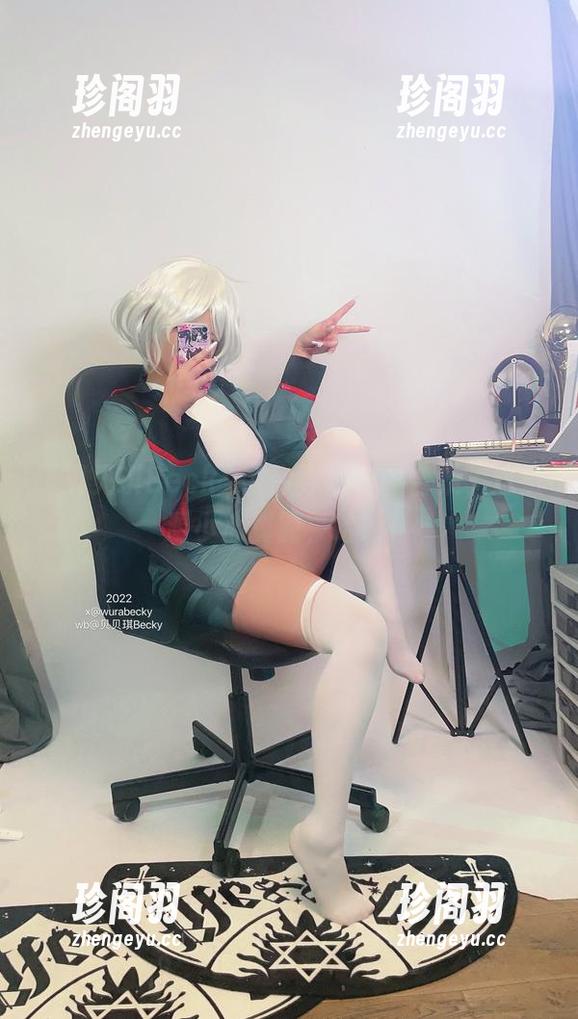 让贝贝琪Becky带你穿越制服合集，这资源小心翼翼，哈哈！